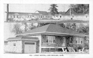 Les Saules, Quebec Canada  JANN MOTEL  Roadside  50's Cars  VINTAGE B&W Postcard