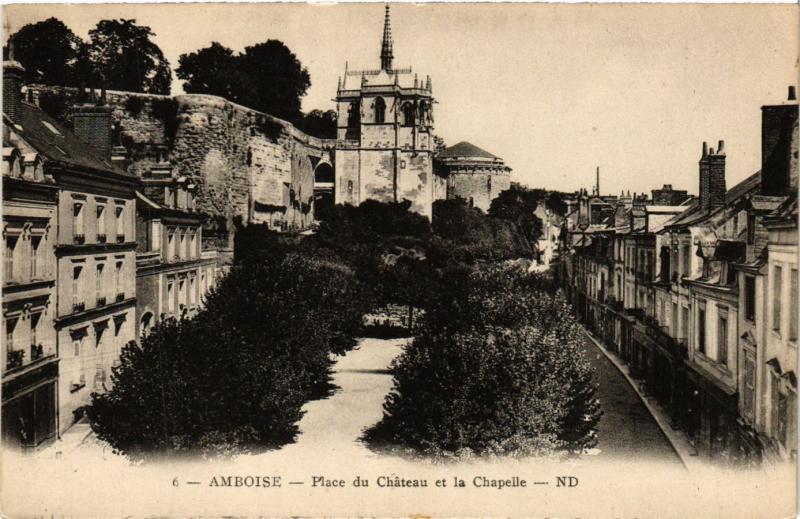 CPA AMBOISE - Place du Chateau et la Chapelle (298695)