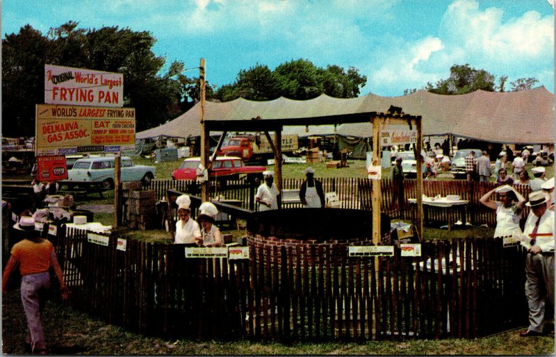 Vtg Worlds Largest Frying Pan Delmarva Chicken Festival Delaware DE Postcard