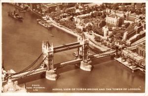 uk33326 tower bridge and the tower of london real photo uk