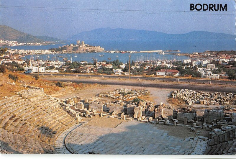 B109814 Turkey Bodrum A view from Bodrum Theatre Ruins Promenade Harbour