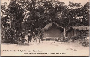 Senegal Afrique Occidentale Village Dans La Foret Natives Vintage Postcard C109