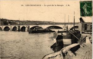 CPA LES MUREAUX Le port de la Sangle (617713)