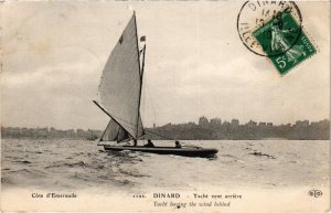 CPA Dinard Yacht vent arriere FRANCE (1015730)