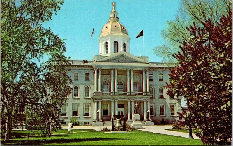 State House Concord New Hampshire NH Postcard Plastichrome VTG UNP Vintage 