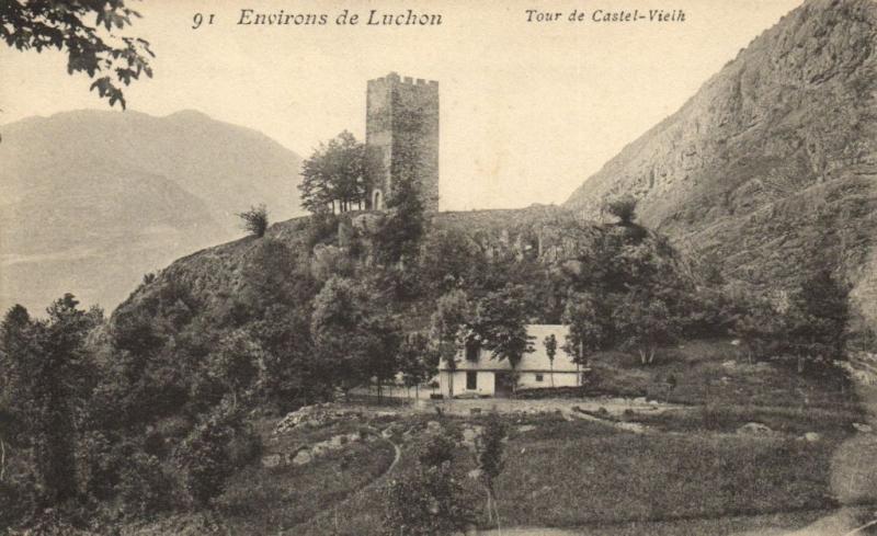 CPA Env. de LUCHON - Tour de Castel-Vielh (142708)