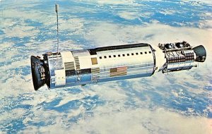 Gemini 12 spacecraft Space Unused 