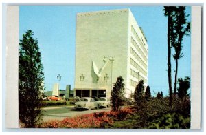 1956 The Veterans Memorial Building Cars Detroit Michigan MI Vintage Postcard