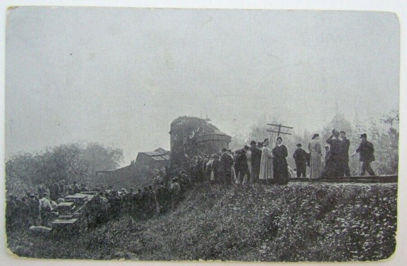 Vintage Postcard Canaan NH 1907 Removing Dead & Injured Train Wreck