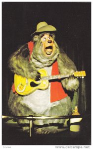 Big Al Singing, Country Bear Jamboree, Frontierland's Grizzly Hall, DISNEYWOR...