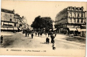 CPA PÉRIGUEUX-La Place Daumesnil (233046)