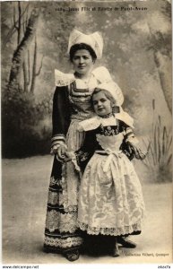 CPA Pont Aven- Jeune Fille et Fillette FRANCE (1026561)