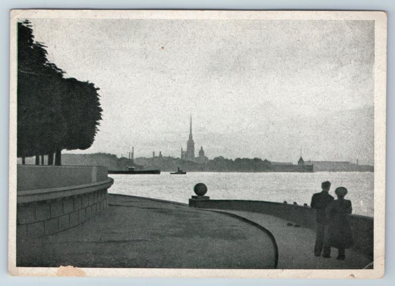 1946 LENINGRAD Panorama of Neva River Fortress Embankment RARE Russian postcard