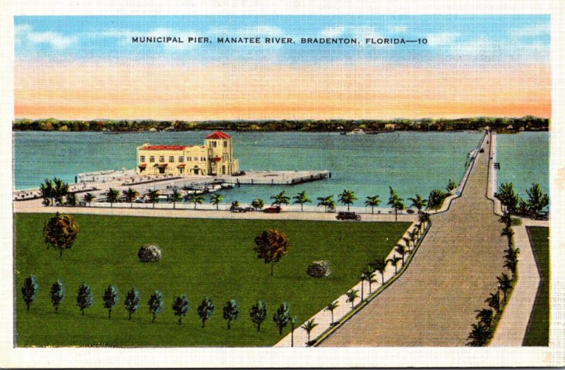 Florida Bradenton Municipal Pier On Manatee River