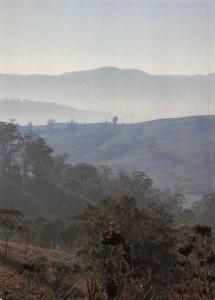 BR101889 blue mountains from cox s river road near lowther nsw   australia