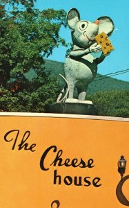 Vintage Postcard Chunky The Cheese House Mouse Big Statue Arlington Vermont VT