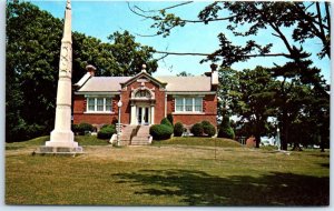 Postcard - Tipton Public Library - Tipton, Iowa