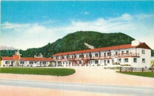 Estes Park Colorado La Siesta Motel roadside Postcard Willens & Co 20-10562