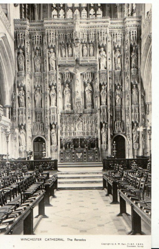 Hampshire Postcard - Winchester Cathedral - The Reredos- Real Photo - Ref 8913A