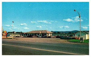 Postcard MOTEL SCENE Sussex New Brunswick NB AU3574