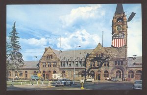 CHEYENNE WYOMING UNION PACIFIC RAILROAD DEPOT TRAIN STATION OLD CARS POSTCARD