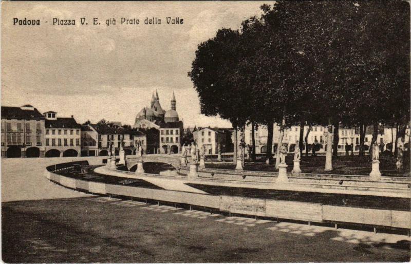 CPA Padova Piazza V.E. giá Prato della Valle ITALY (802530)