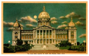 Iowa  Des Moines  Capitol at Night