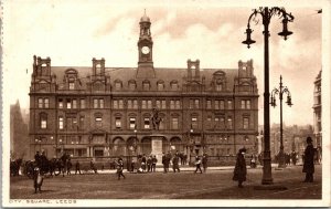 VINTAGE POSTCARD CITY SQUARE LEEDS ENGLAND UNITED KINGDOM c. 1925 [from folder]