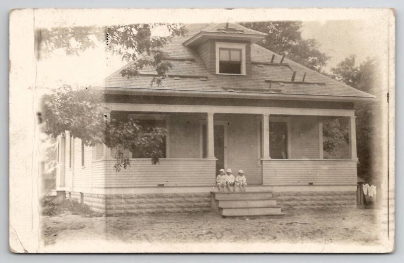 St Paul MN Family Home Three Children On Porch 1914 To Oshkosh WI Postcard A38