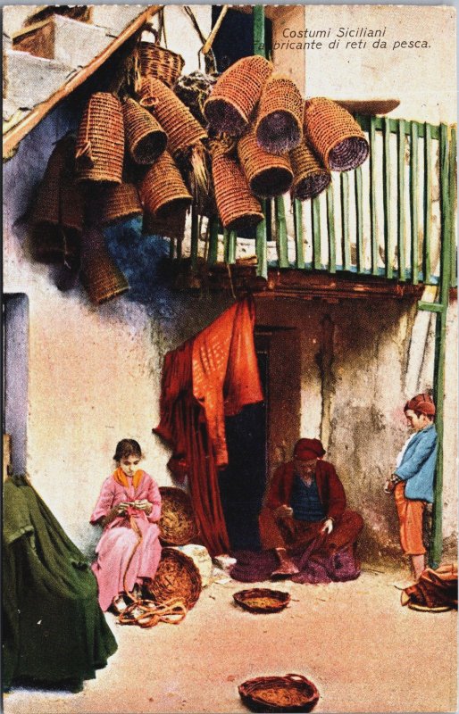 Italy Sicily Costumi Siciliani Fabbricante di Reti da Pesca Postcard C286