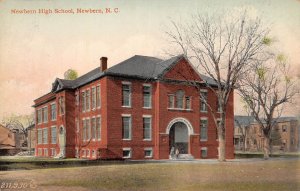 New Bern North Carolina Newbern High School, Color Lithograph Vintage PC U8483