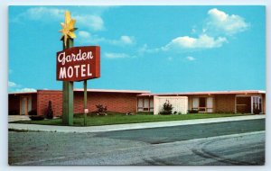 ELLSWORTH, KS Kansas ~ Roadside Highway 40 ~  GARDEN MOTEL c1950s  Postcard