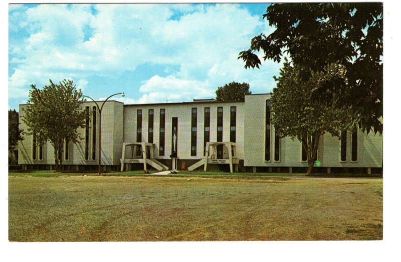 Hotel de la Madone, Madonna House,  Quebec,