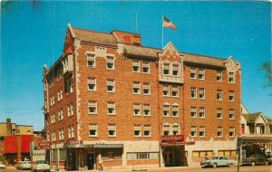 Wisconsin Waukesha Avalon Hotel 1950s Roadside autos Fagan Postcard 22-5984