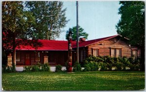 VINTAGE POSTCARD BUFFALO BILL MUSEUM AT CODY WYOMING (tape on rear)