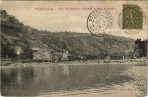 CPA FIGEAC - Port de CAPDENAC: Chaussee et Pont Suspendau (123045)