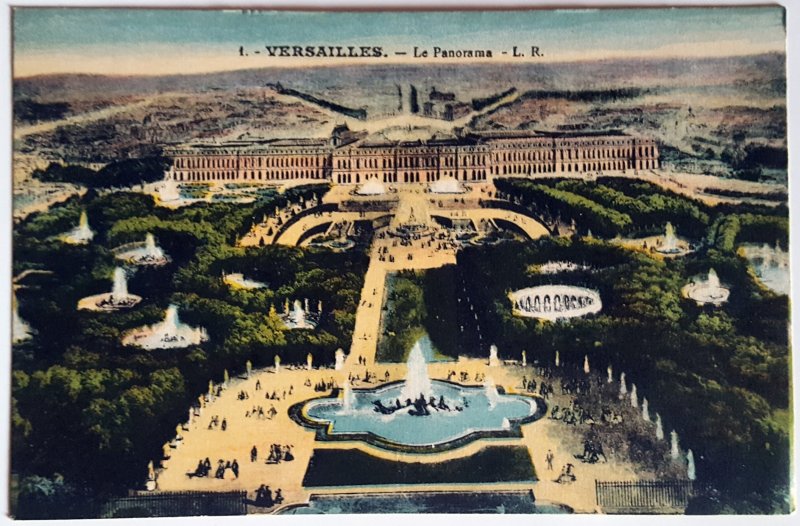 5 VINTAGE POSTCARDS OF VERSAILLES. Several Printers. UNUSED!!!