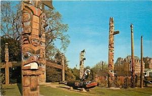 Thunderbird Park Totem Poles 1960's VICTORIA, CANADA 6449