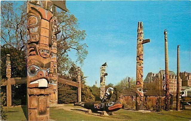 Thunderbird Park Totem Poles 1960's VICTORIA, CANADA 6449