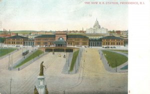 Providence Rhode Island  New Railroad Station, Statue Postcard  Unused