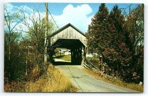 1950s LYNDON VERMONT OLD COVERED BRIDGE ONE OF FIVE IN LYNDON POSTCARD P84