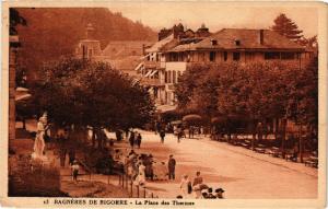 CPA BAGNERES-de-BIGORRE La Place des THERMes (414696)