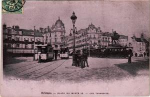 CPA ORLÉANS-La Place du Martroi-Les Tramways (265058)