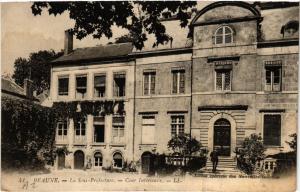 CPA BEAUNE - La Sous-Prefecture - Cour Intérieure (586371)