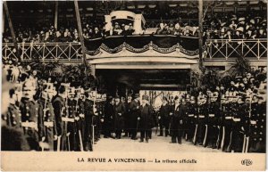 CPA PARIS Revue a Vincennes Tribune Officielle (1243504)