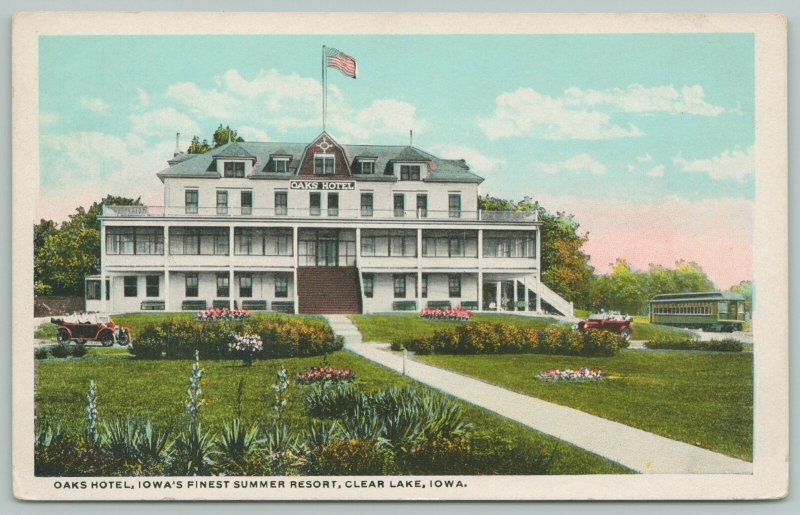 Clear Lake Iowa~Oaks Hotel Summer Resort~Interurban Trolley Arrives~1915 PC 