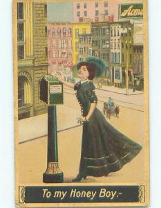 Pre-Linen PRETTY WOMAN MALES LETTER AT ANTIQUE MAILBOX k9865