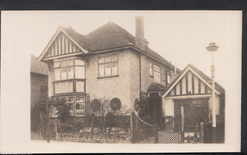 Unlocated Postcard - Unknown Location - Detached House   BH6487