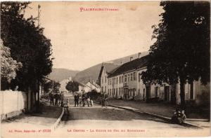 CPA PLAINFAING-Le Centre-La Route du Cel du Bonhomme (184761)