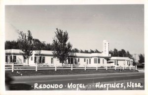 Hastings Nebraska Redondo Motel Real Photo Vintage Postcard AA19258